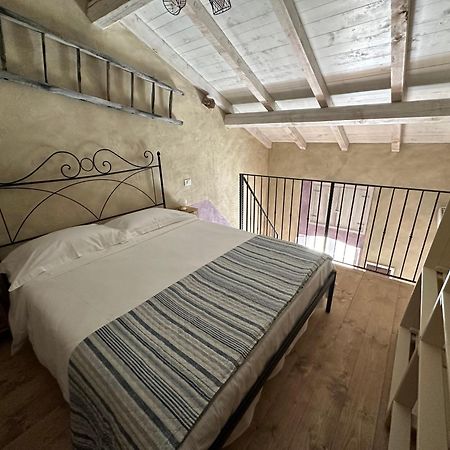 Mornese Nel Caruggio - B&B מראה חיצוני תמונה