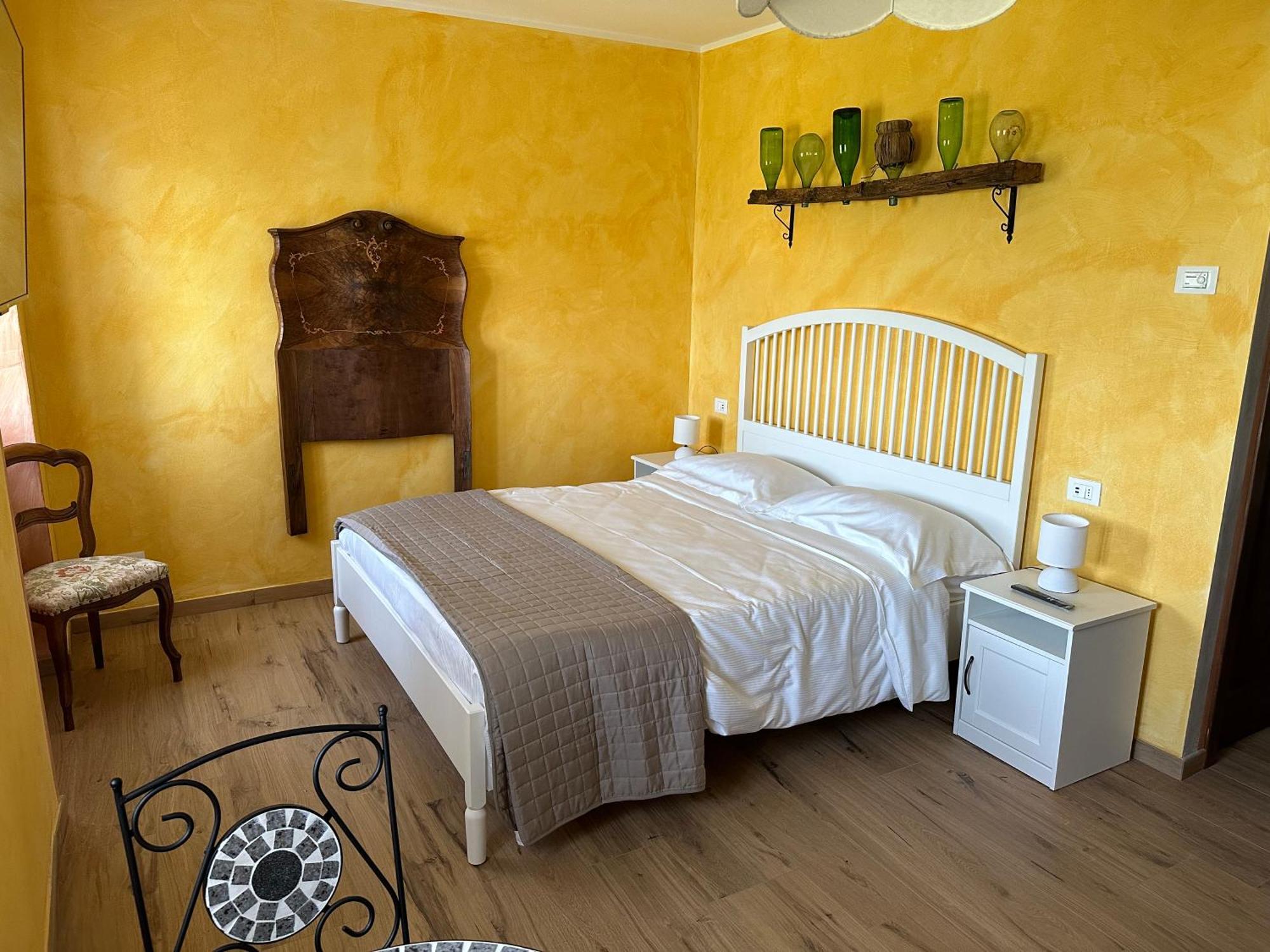 Mornese Nel Caruggio - B&B מראה חיצוני תמונה